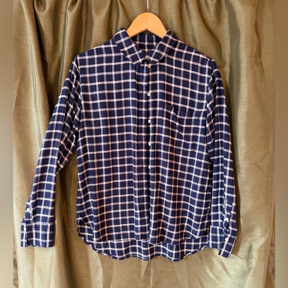 Treasure & Bond Navy Plaid Button-Down Light Flannel Shirt